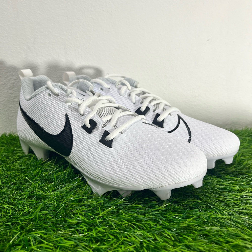 Nike Men’s 9 VAPOR EDGE SPEED 360 2 TB Football Cleats White/Black FN7764-100